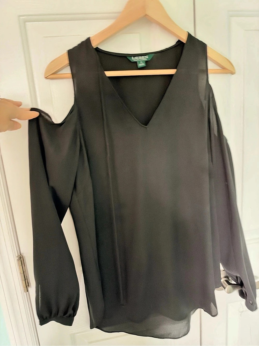 Lauren Ralph Lauren V-Neck Blouse with cold shoulder in Black Size Sm Like New